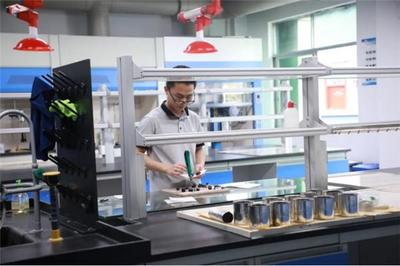 卓寶科技 省建筑防水新材料企業重點實驗室的唯一擔當，引領行業技術革新